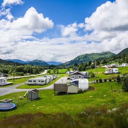 努尔菲尤尔埃德 Smordal Hytteutleie Og Camping酒店 外观 照片
