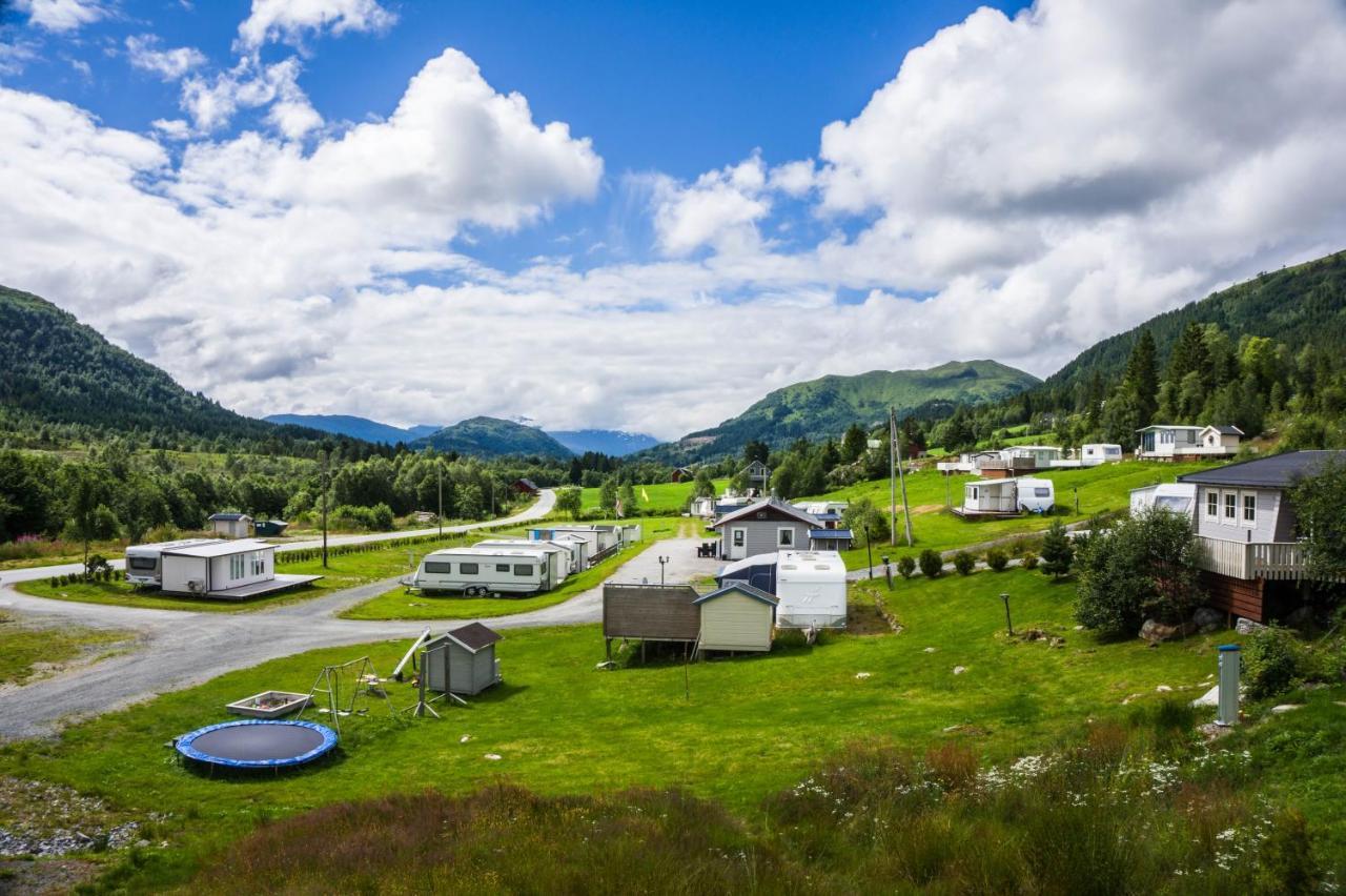 努尔菲尤尔埃德 Smordal Hytteutleie Og Camping酒店 外观 照片