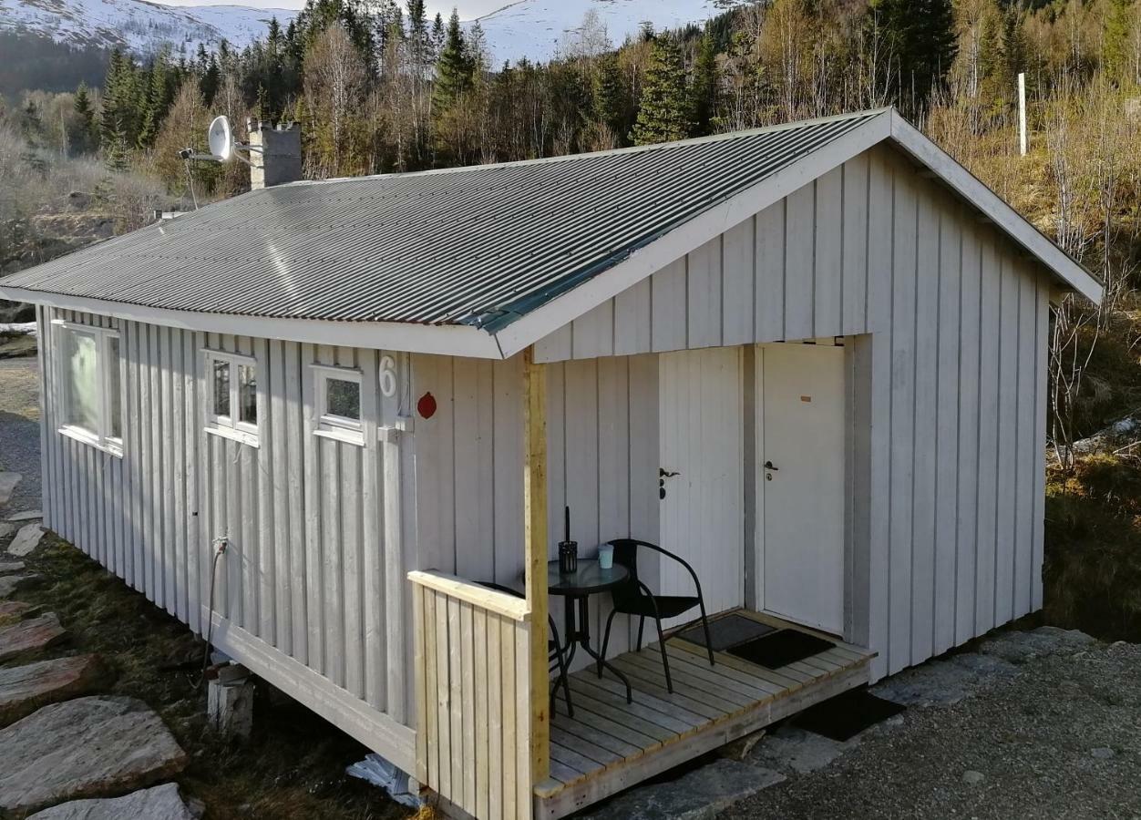 努尔菲尤尔埃德 Smordal Hytteutleie Og Camping酒店 外观 照片